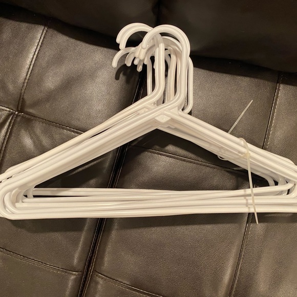15 White Plastic Hangers - Picture 2 of 2